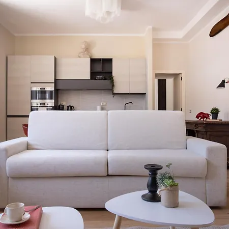 Exclusive In Station - Duomo 5 In Minutes Милан