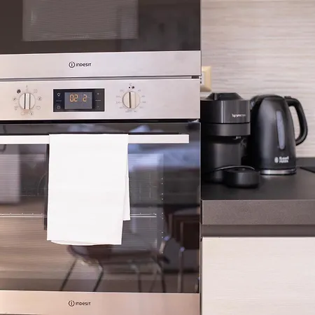 Апартаменты Exclusive In Station - Duomo 5 In Minutes