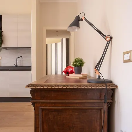 Апартаменты Exclusive In Station - Duomo 5 In Minutes Милан