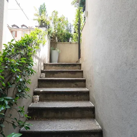 Nuovissimo Monolocale Con Cucina E Terrazzo דירה