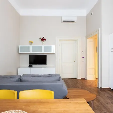 Apartman Crocetta Don Giovanni Bilocale I Piano - Mirable Pm
