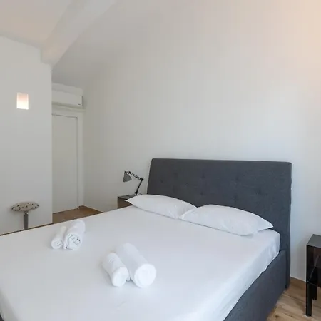 Beautiful Two Bedrooms Navigli - Mirable Pm Apartmán *