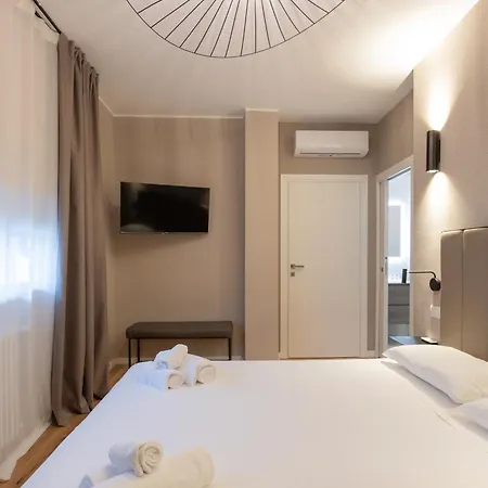 Apartament Beautiful 1 Bedroom Fiera Area - Mirable Pm