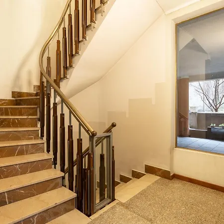 Apartament Beautiful 1 Bedroom Fiera Area - Mirable Pm