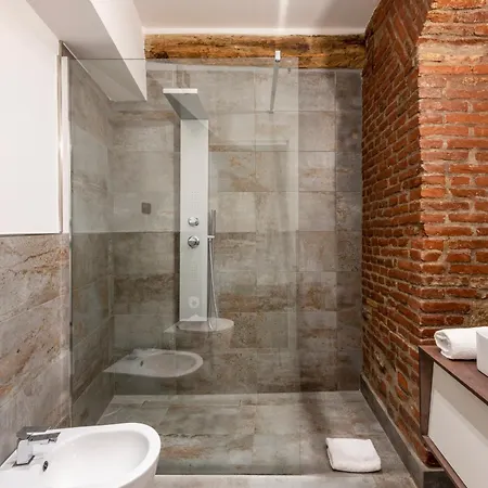 The Junior Loft Navigli - B * Milánó