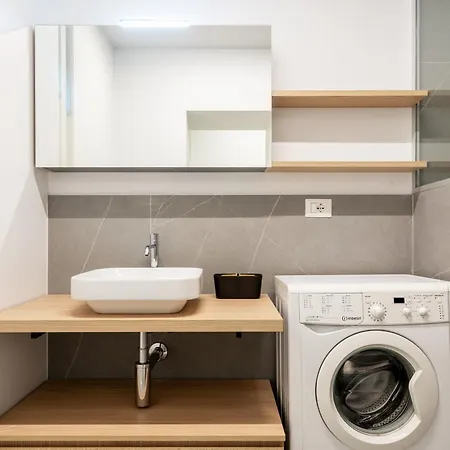 Monte Nero 2br Pta Romana M3 شقة *