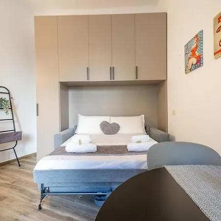 Nolo-loreto 7 Minutes From The Duomo Wifi Ac Appartement