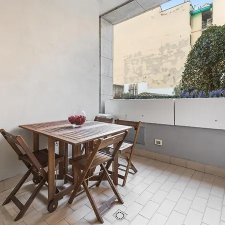 Gambara M1-hospital Pat - Cozy With Terrace شقة