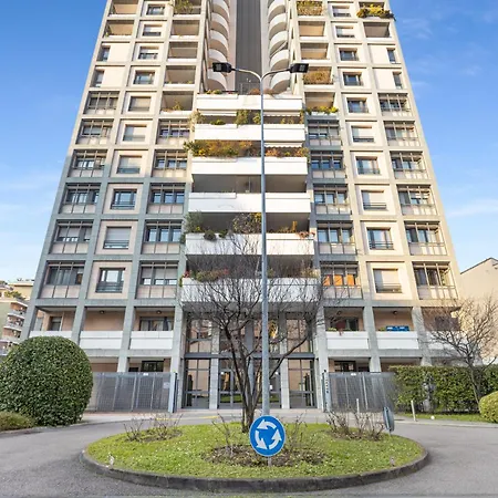 Gambara M1-hospital Pat - Cozy With Terrace شقة