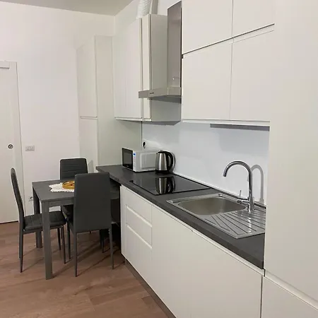 Garibaldi Island In The Heart Of Μιλάνο