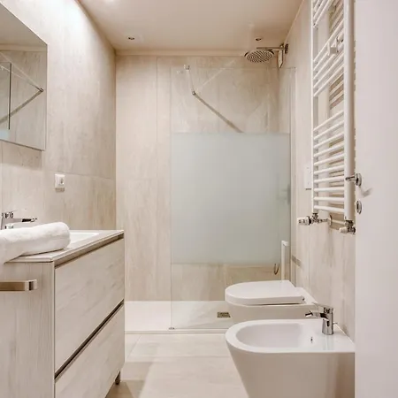 Hostmate - - Imperia's Crystal - Romolo Apartman Milánó