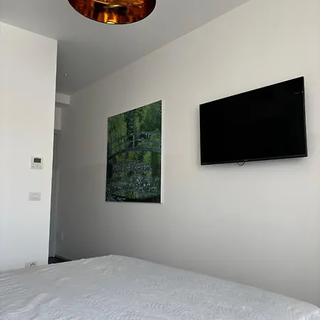 Enjoy Garden - Flavio Baracchini 9 Pensión Milán