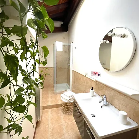 아파트 Lovely 2 Penthouse At Arco Della Pace 밀라노