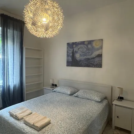 In Elegant Close To The Center Gæstehus