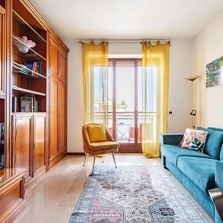 Elegante In Fino A 6 Persone מילאנו