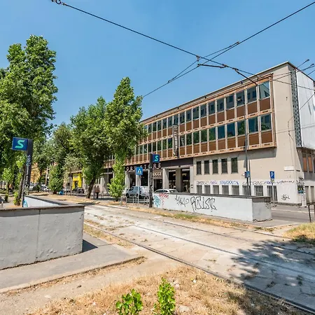 Farini - Lancetti 4 Pax Wi-fi Milaan