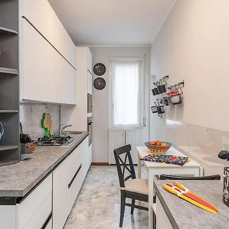 Quiet In Close To The Olimpic Village Apartmán Milán