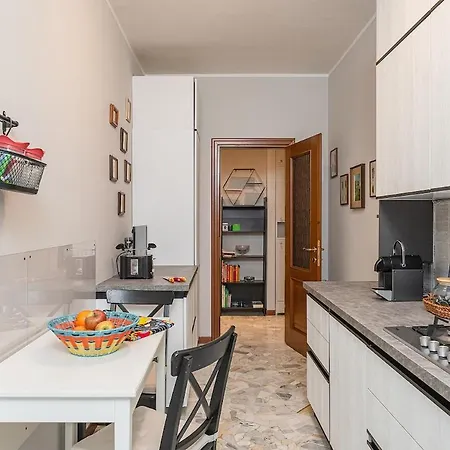 Quiet In Close To The Olimpic Village Apartmán *