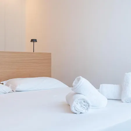 Splendid One Bedroom De Angeli 2nd Fl - Mirable Pm Apartment *