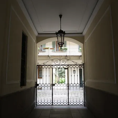 Bilocale Di Charme Garibaldi - Mirable Pm Apartman