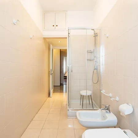 Splendido Trilocale Zara Ottavo Piano - Mirable Pm