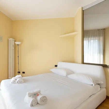 Spacious Two Bedrooms Solari Area - Mirable Pm Διαμέρισμα Μιλάνο