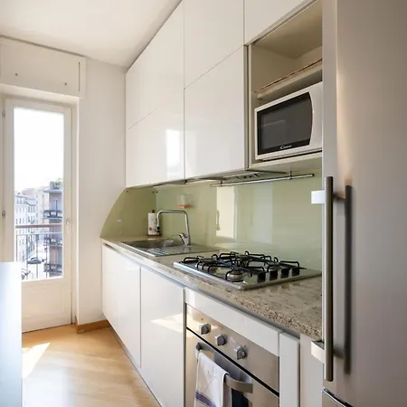 Spacious Two Bedrooms Solari Area - Mirable Pm Милан
