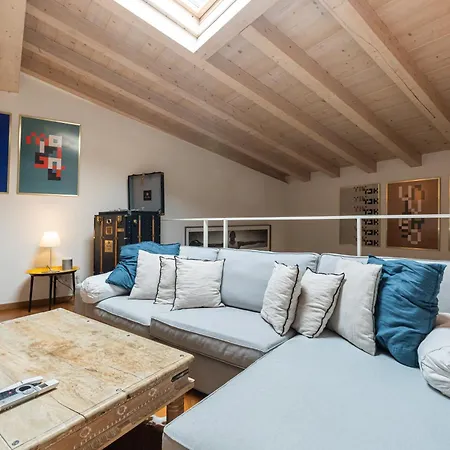 Spacious Loft Onebdroom Fiera Area - Mirable Pm Apartament *