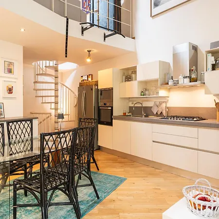 Spacious Loft Onebdroom Fiera Area - Mirable Pm Apartament *