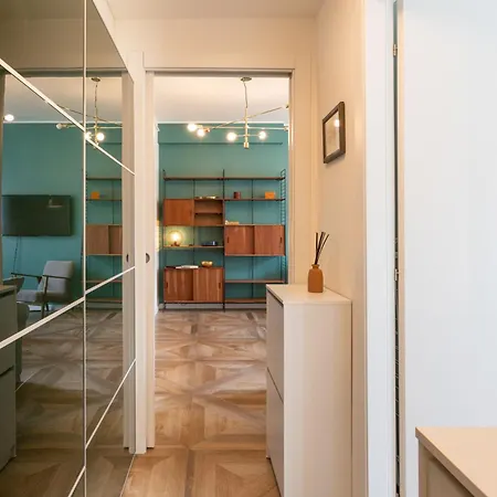 Bright One Bedroom Porta Venezia - Mirable Pm Apartman