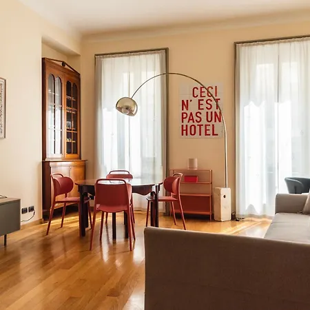 Youhosty - Charm Via Torino Apartmán