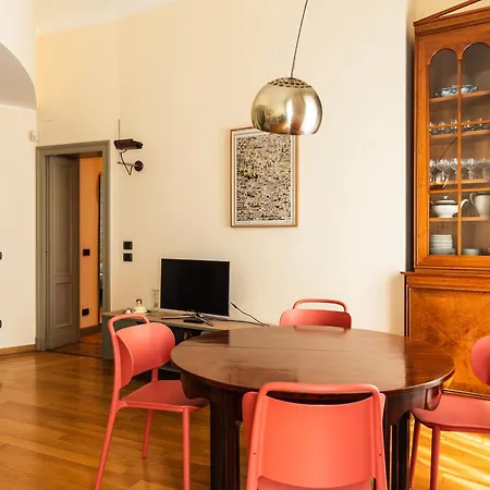 Youhosty - Charm Via Torino Milano