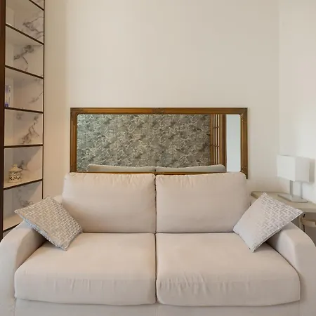 Comfortable Two Bedrooms Chiesa Rossa - Mirable Pm