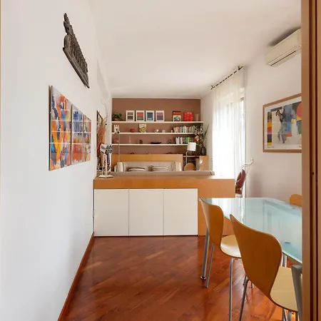 Cozy One Bedroom Via Volta - Mirable Pm * Milaan