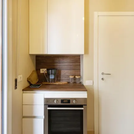 Luminoso Piano Alto Con Terrazzo - Mirable Pm