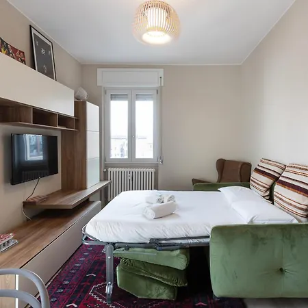 Luminoso Piano Alto Con Terrazzo - Mirable Pm Apartament Mediolan