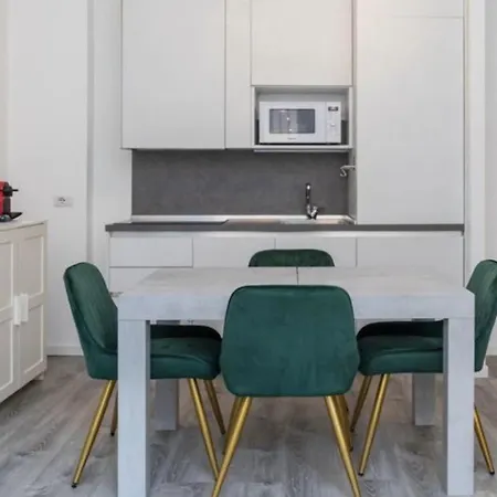 I-host - Gallura 11-2 Milano