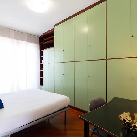 Simply Six Apartman Milánó