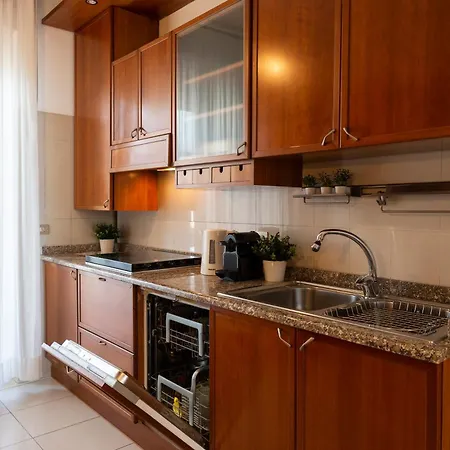 Simply Six Apartman Milánó