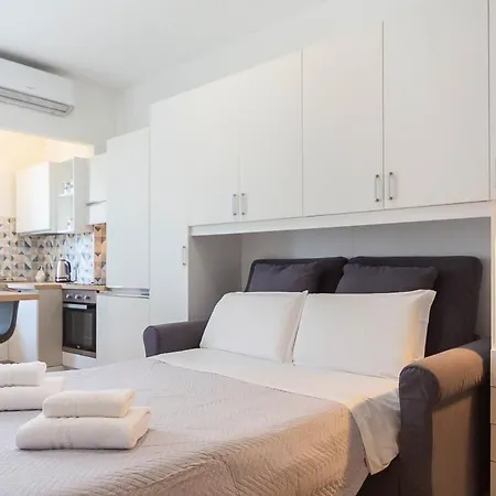 Youhosty - Fiuggi 12 * Милан