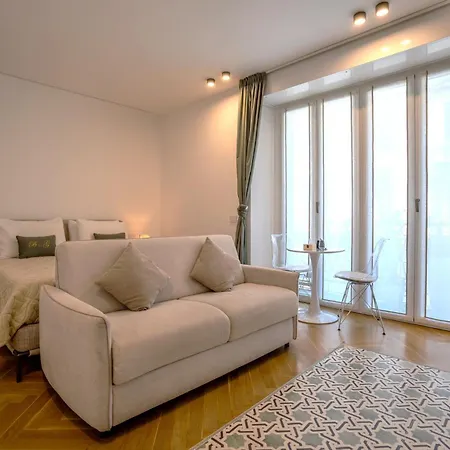 Affittacamere B And G San Babila- Luxury In The Heart Of - Design District Milano