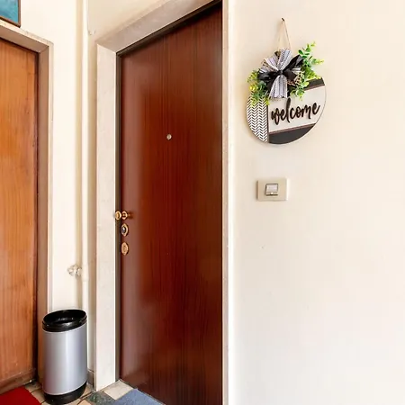 Apartment Borgese By Halldis Milan