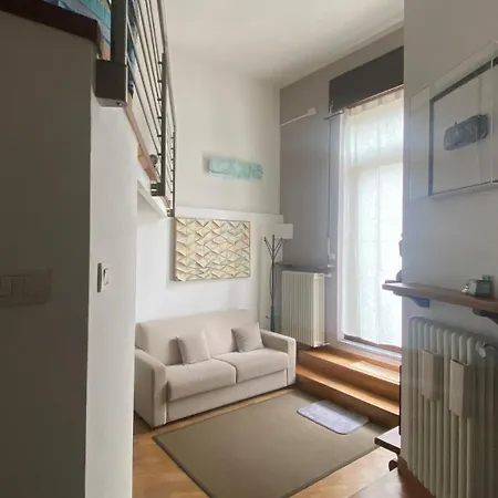 Artist S 80 Mq With Garden And Palm Tree מילאנו