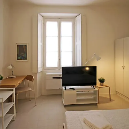 Sahi - Maroncelli 15 Milaan