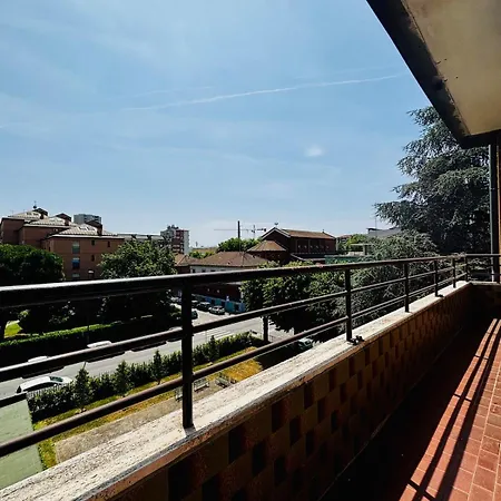 Di Design In Bicocca & Apartamento