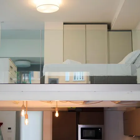 Elegant Loft With Hidden Garden Oasis - Portello Lägenhet