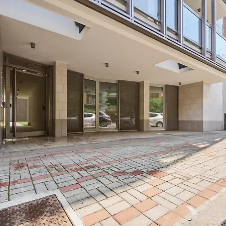 Design Loft With Private Garden - Portello *