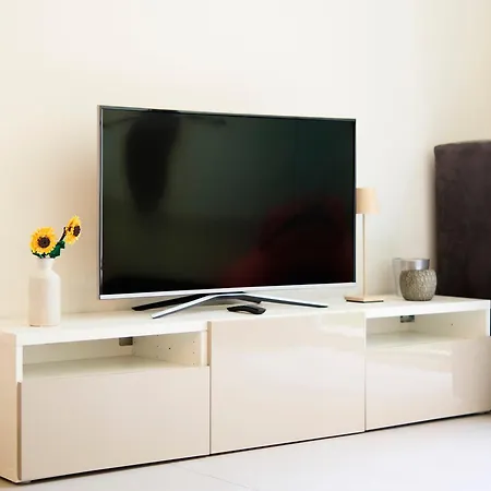 Design Loft With Private Garden - Portello Apartman *