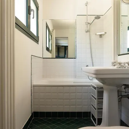 Youhosty - Nerino 10 * Milaan