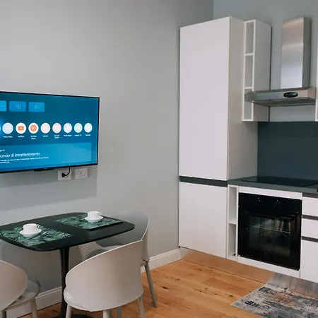 Luxury Center Metro Rossa Porta Venezia Milánó